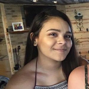 Meet your Posher, Kaitlyn